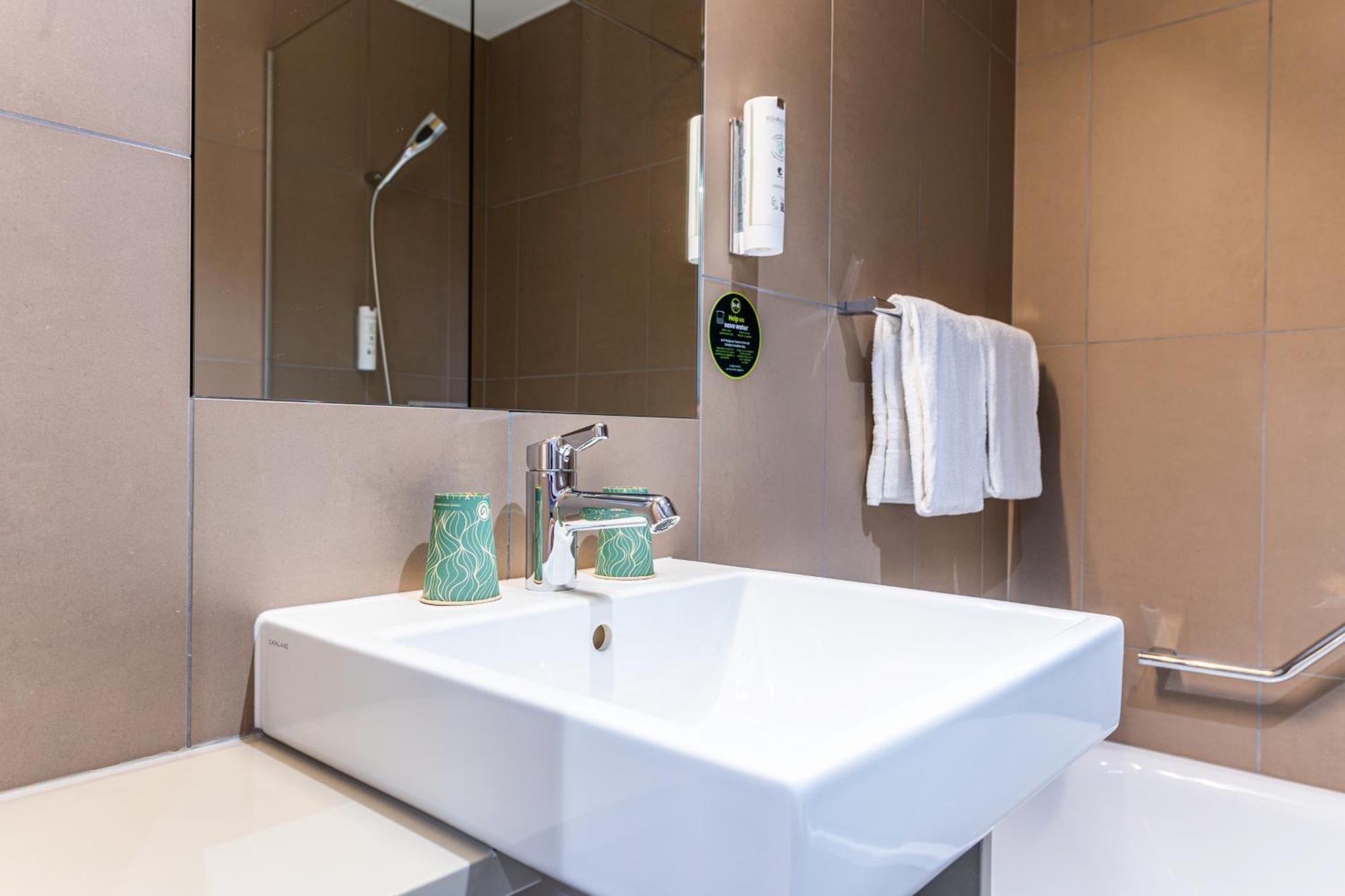 B&B Hotel Lausanne Crissier Ngoại thất bức ảnh